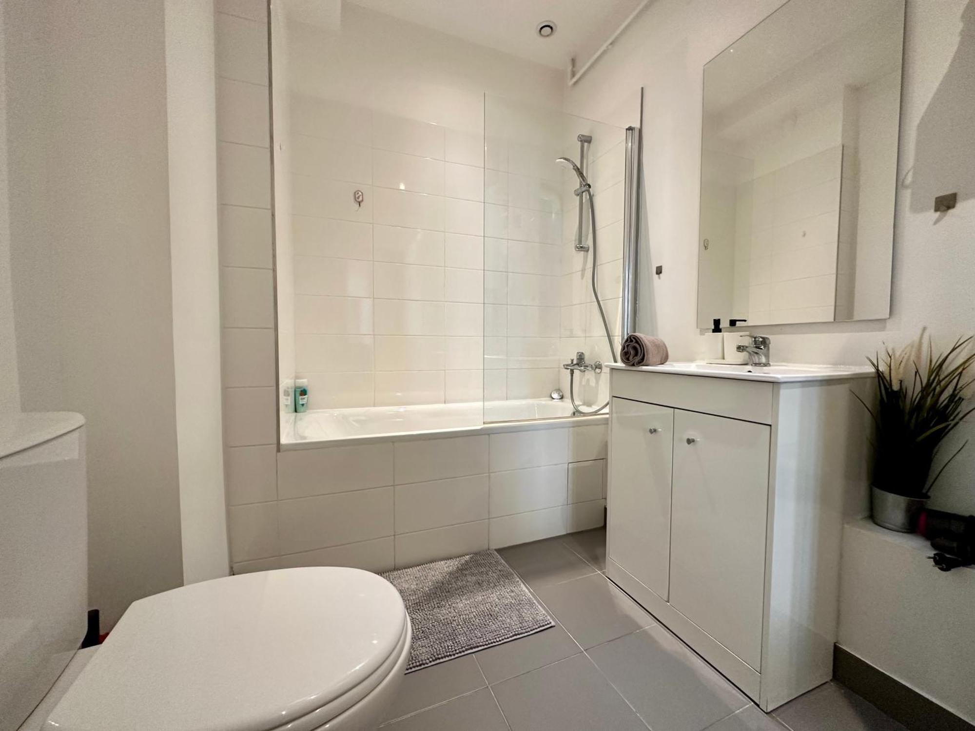 Apartment Champs Elysees 3 Париж Екстериор снимка